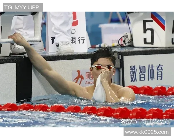 突破极限再创辉煌 赛场上的游泳传奇人物与他们的辉煌成就